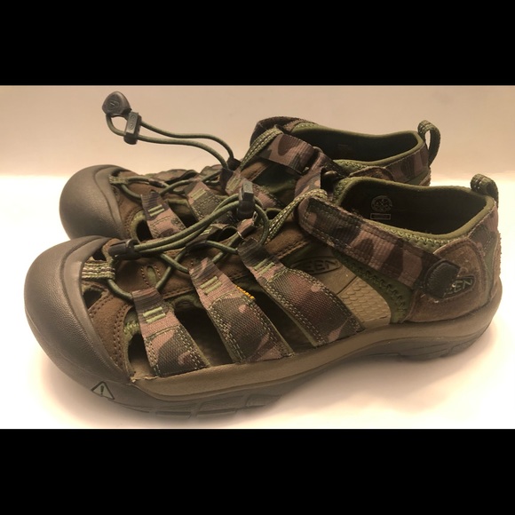Keen Camo washable shoes Size 6/38 Good preowned condition main image 8